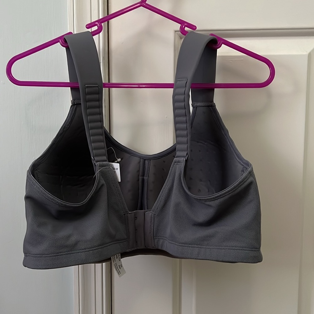 Sports bra . 40D. NWT - Picture 3 of 6